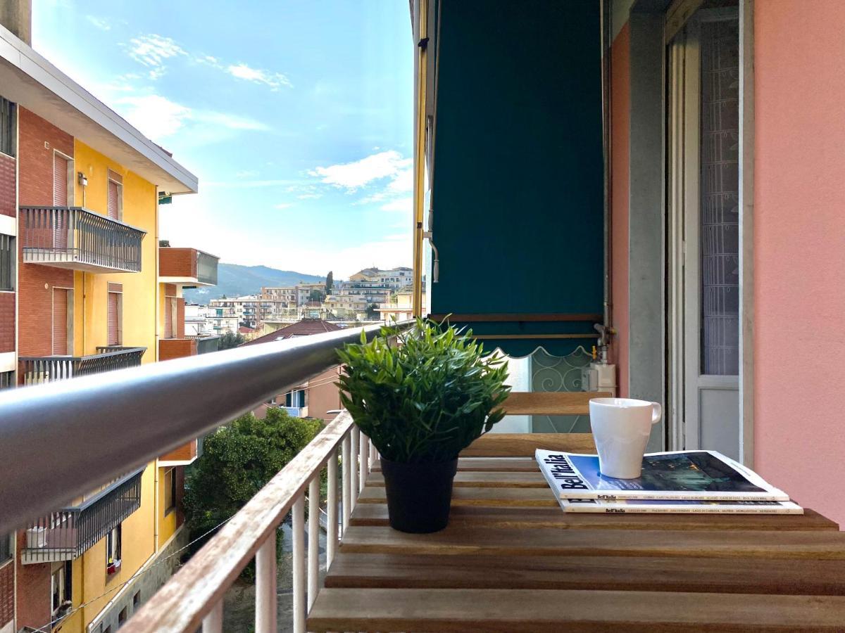 CasaViva- Ampio e luminoso quadrilocale a Rapallo Esterno foto